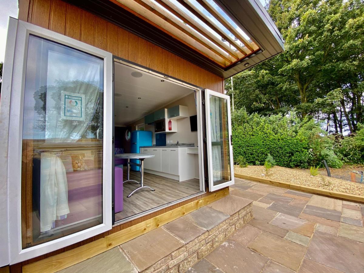 Campsite Elletson Park Wood Fired Hot Tubs, Caravans & Pods *