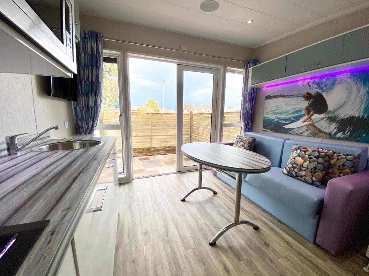 Campsite Elletson Park Wood Fired Hot Tubs, Caravans & Pods Pilling
