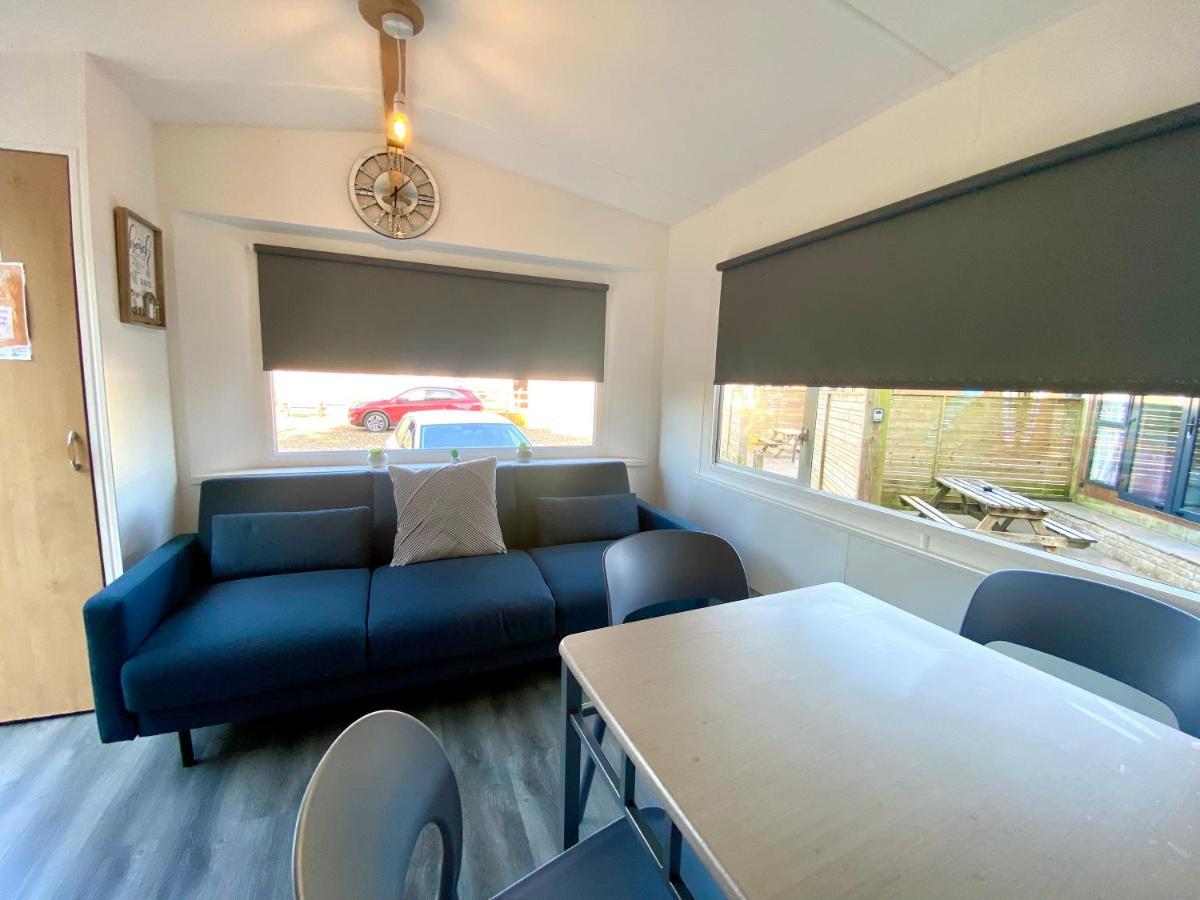Elletson Park Wood Fired Hot Tubs, Caravans & Pods Campingplatz