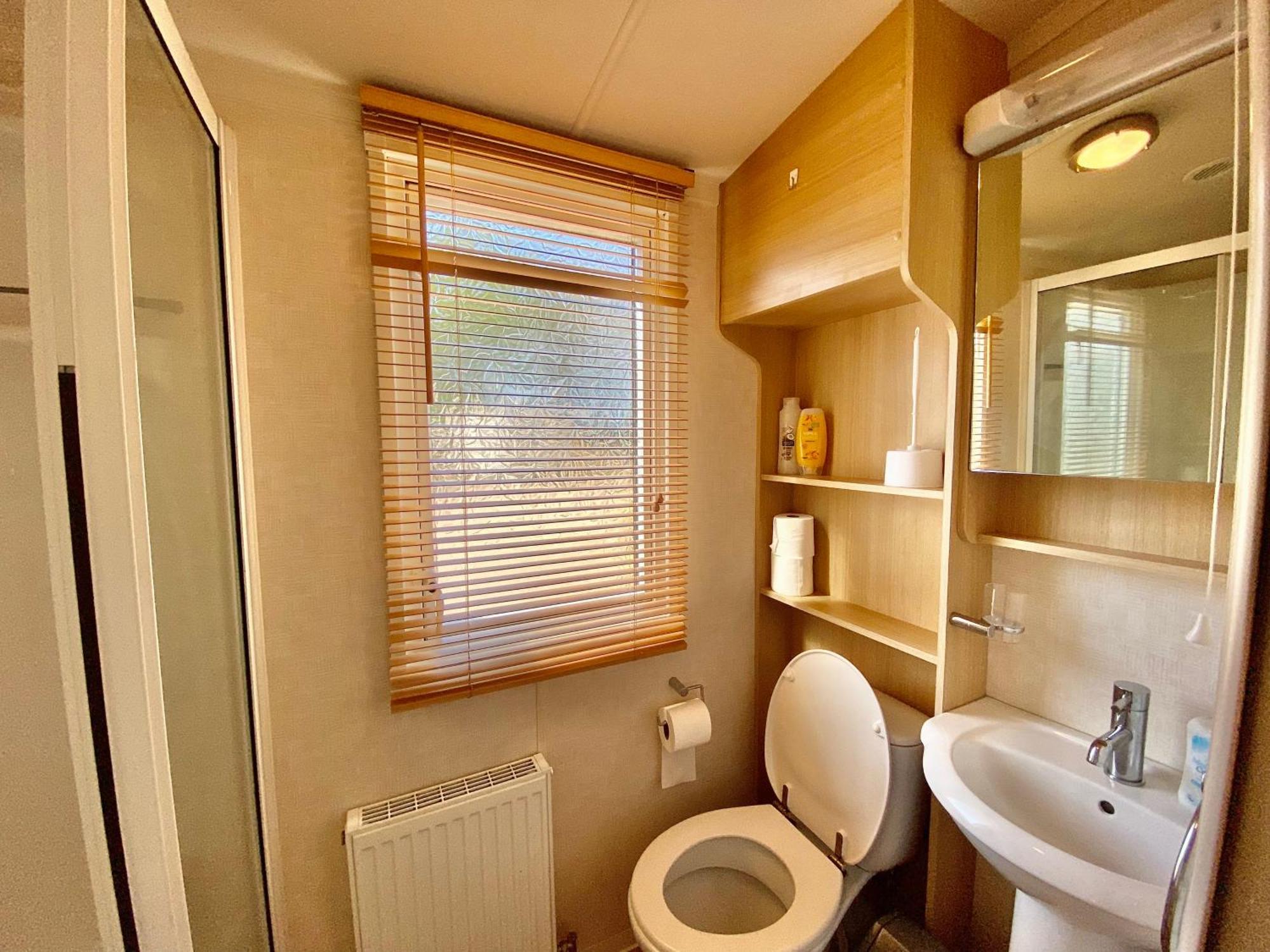 Elletson Park Wood Fired Hot Tubs, Caravans & Pods Campsite Pilling