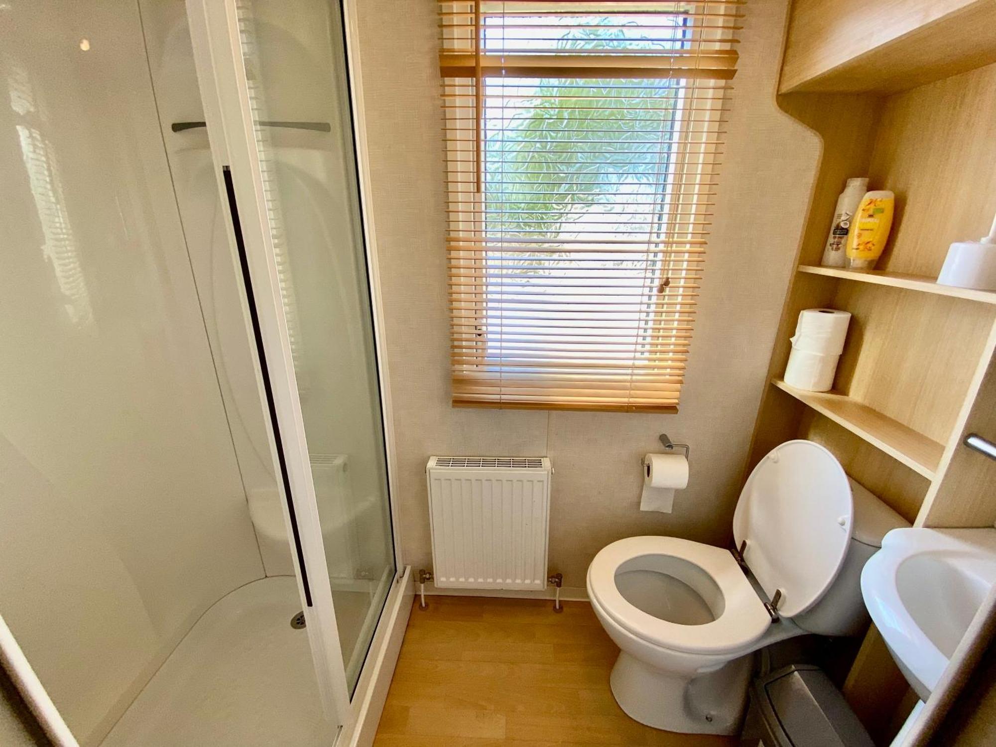 Elletson Park Wood Fired Hot Tubs, Caravans & Pods Pilling