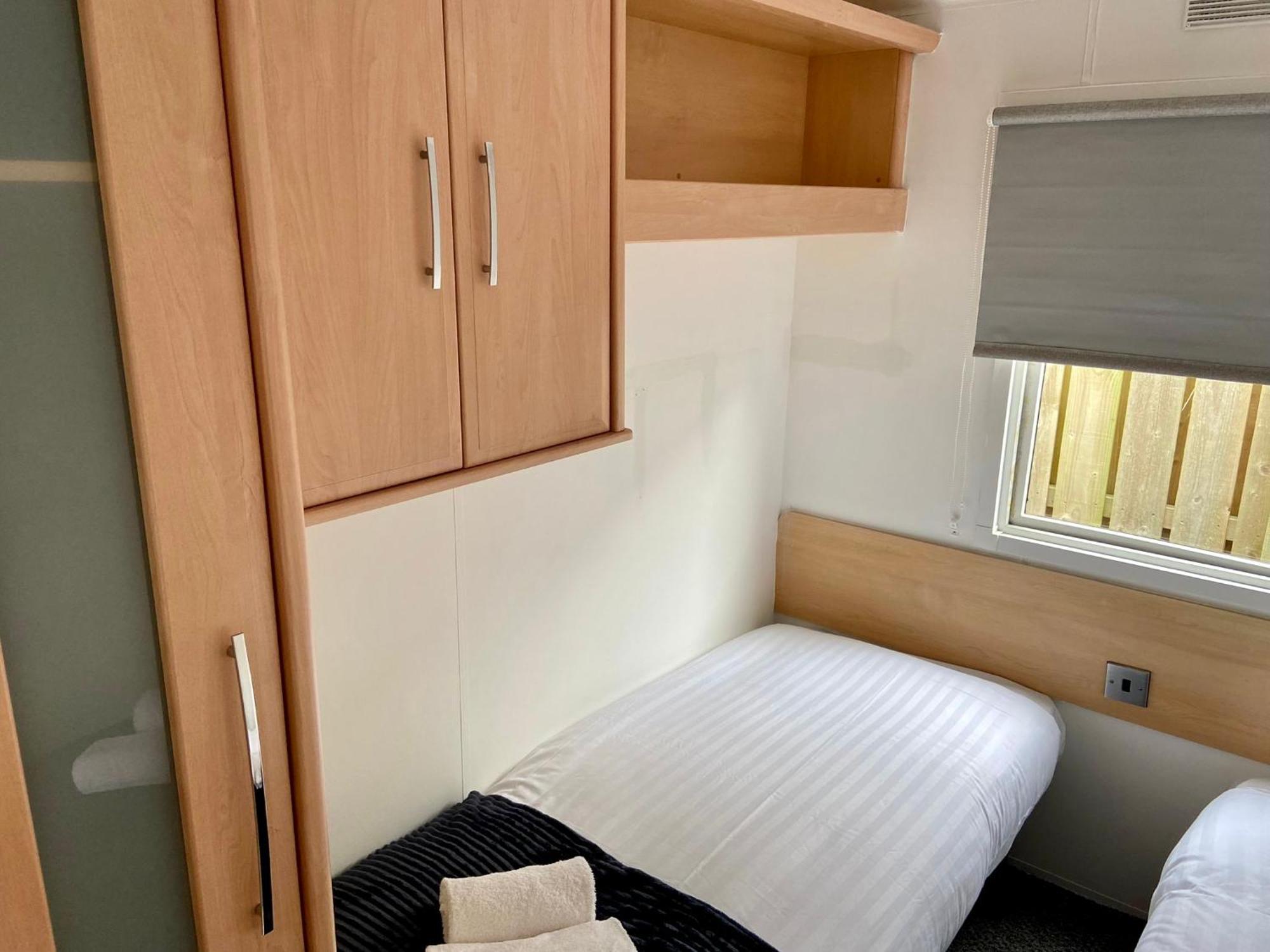 Elletson Park Wood Fired Hot Tubs, Caravans & Pods *