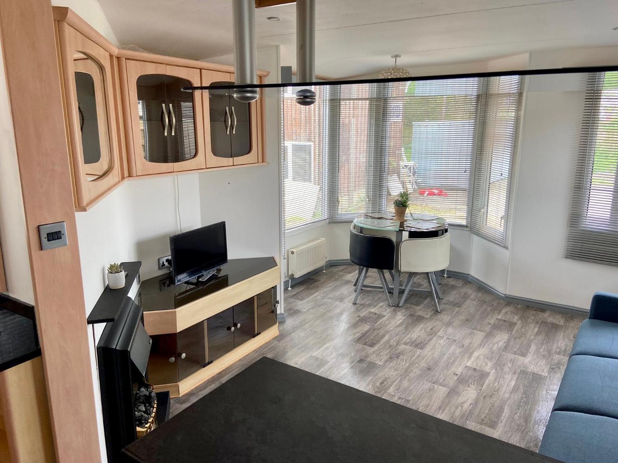 Elletson Park Wood Fired Hot Tubs, Caravans & Pods Pilling
