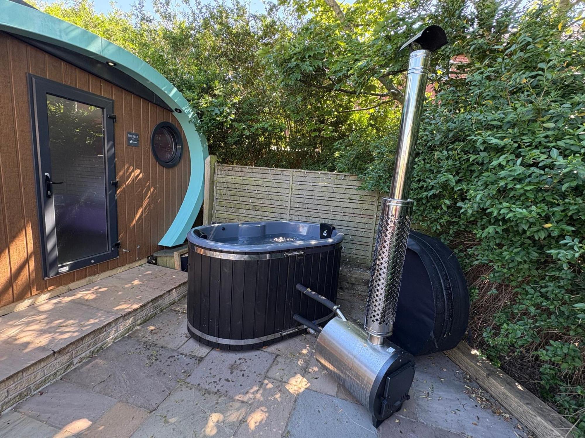 Elletson Park Wood Fired Hot Tubs, Caravans & Pods Campingplatz